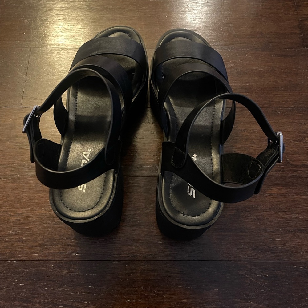 SODA Black Strappy Platform Sandals - Picture 3 of 6